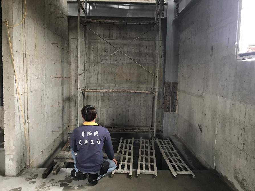Freight-Elevator20190723a.jpg